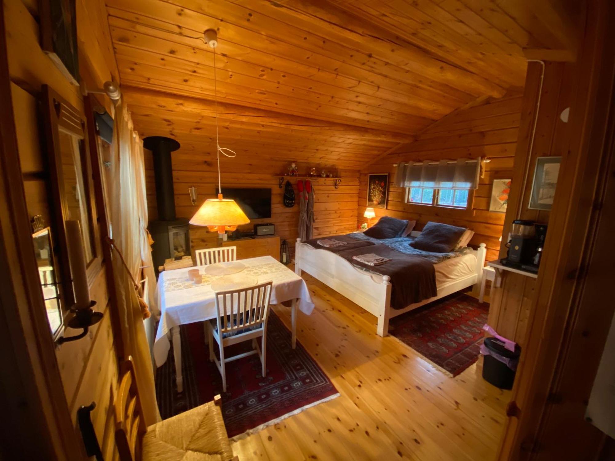 Timrad Stuga I Kanten Av Skogen Med Spa Moejlighet Мулшьо Екстер'єр фото